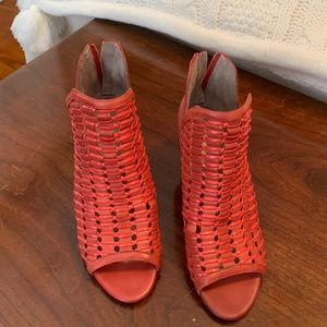 Donald J Pliner Poppy Napa Booties Size 6